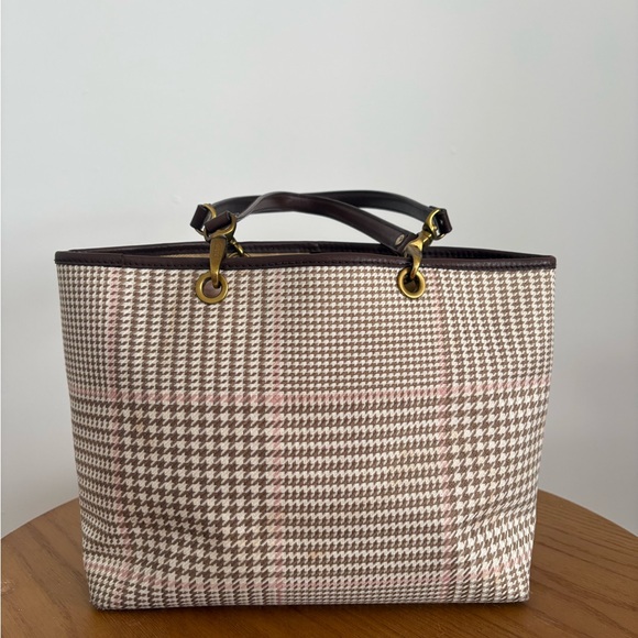 Ralph Lauren Houndstooth Tote in Cream and Brown - Picture 2 of 12